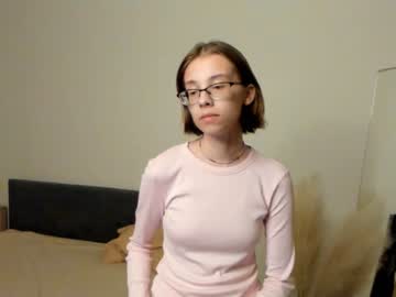 girl
        jodychurchwell cam image #4203865