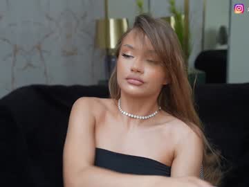 girl
        kira0541 cam image #4346185