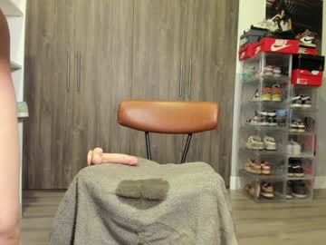 girl
        lindabluee cam image #6488339