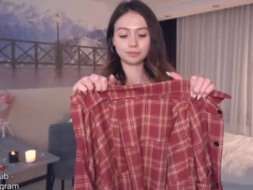 girl
        poopsie_oopsie cam image #4709699