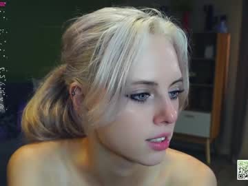 girl
        audreycarvin cam image #4691096