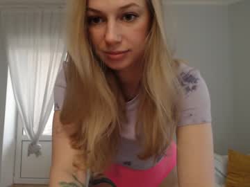 girl
        magic_couple13 cam image #3010828