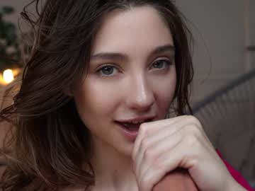 girl
        mia_elfie cam image #3773752