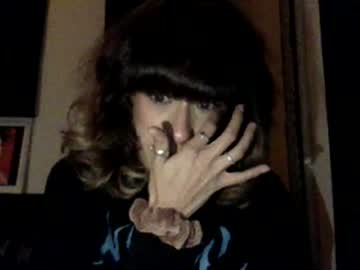 girl
        ashleyjohannsson cam image #2089463
