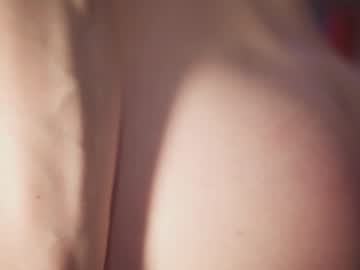 girl
        emily_fox_official cam image #6002320
