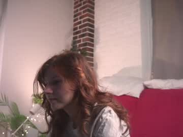 girl
        erlineberkshire cam image #5820467