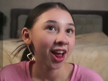 girl
        zarascarlett cam image #5642425