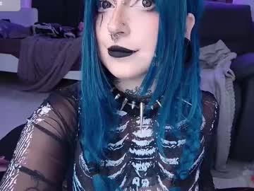 girl
        aciddroll cam image #6735987