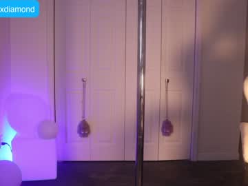girl
        ashlyndiamond cam image #1111216