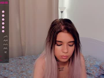 girl
        elfas_cute cam image #2006021