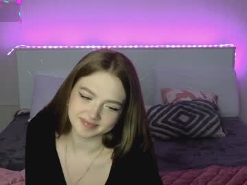 girl
        small_blondee cam image #6309620