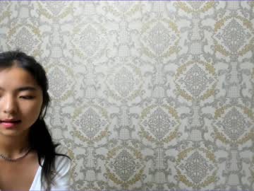 girl
        shy__kira cam image #2193770