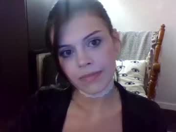 girl
        dreamlilys cam image #4146955
