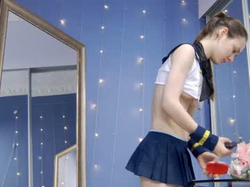 girl
        kriskras__ cam image #2816428