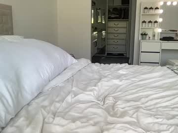 girl
        cutemaddie12 cam image #4190552