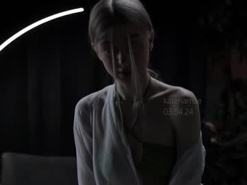 girl
        kateharrise cam image #3856296