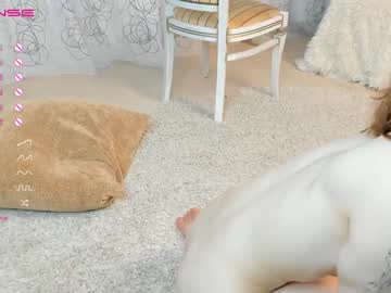 girl
        lagoonisi cam image #2561720