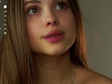 girl
        a_whole_eternity cam image #5692998