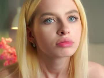 girl
        lunnadew cam image #6768526