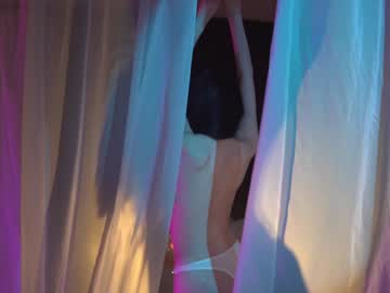 girl
        sophia_lean cam image #1621278
