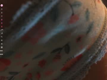 girl
        lucie_beltran cam image #6691304