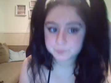 girl
        scythe_babe cam image #1193589