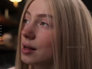 girl
        kateharrise cam image #5063722