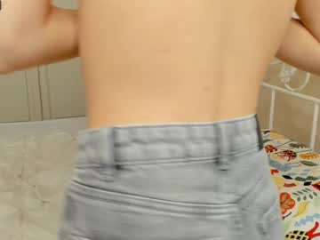 girl
        gracekrueger cam image #2789087