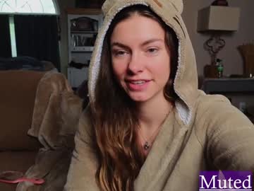 girl
        chroniclove cam image #6674961