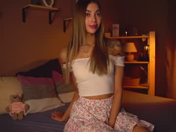 girl
        cuteelsa_ cam image #3216758