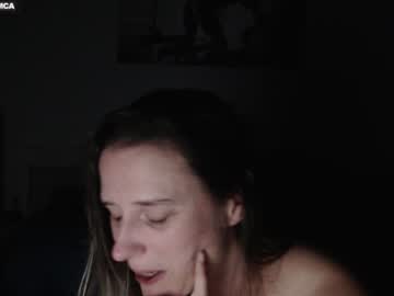 girl
        bluexstacey cam image #4741857