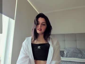 girl
        yourfreakygirl cam image #4779001