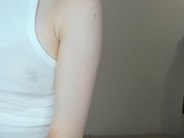 girl
        julianacrosier cam image #3544109
