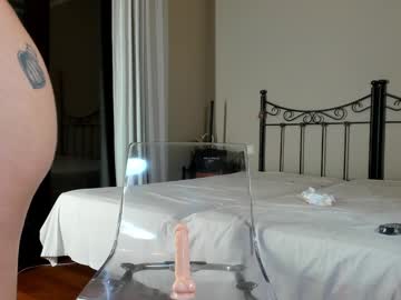 girl
        mazeekiin cam image #5677750