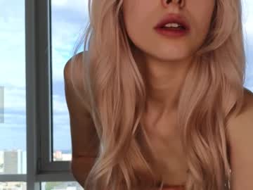 girl
        darelleclive cam image #4152834