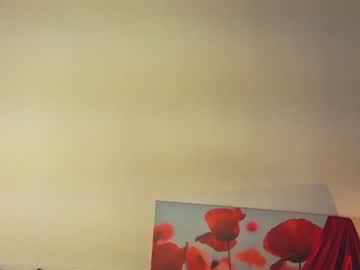girl
        annesense cam image #1606754