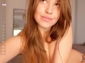 girl
        fazeyj cam image #5925906