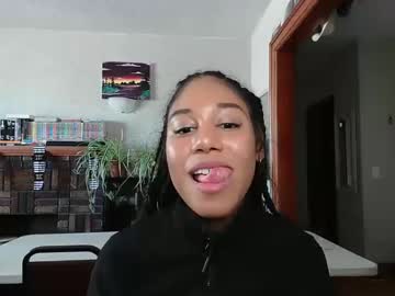 girl
        goddesstinaruiz cam image #4413827