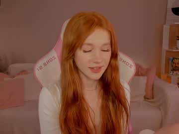 girl
        leahsthetics cam image #3907548