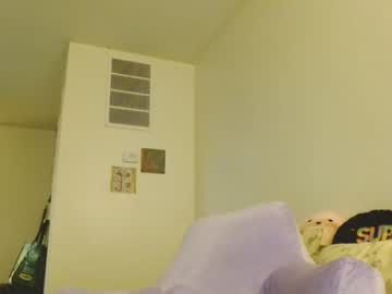 girl
        bakedmommy cam image #3374582
