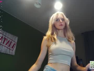 girl
        audreycarvin cam image #4687610