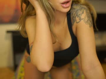 girl
        melodymate cam image #3162187