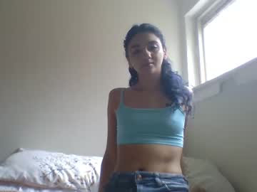 girl
        dreamymermaid cam image #1764372