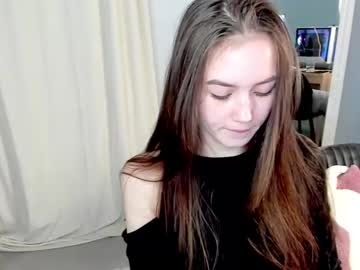 girl
        ami_paris cam image #2939743