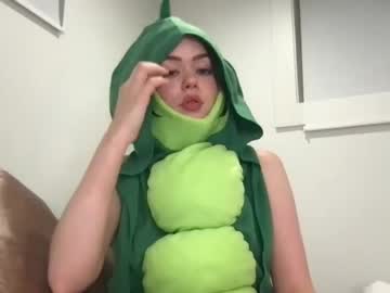girl
        littlesugarpea cam image #2182097