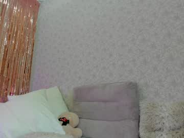 girl
        crystalnut cam image #5631124