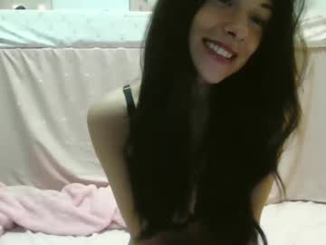 girl
        kailybaby17 cam image #6719187