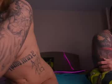 couple Cam Girls Masturbating With Dildos On Chaturbate with russian_malen