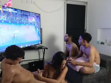couple
        friendsbi_sextape cam image #5782991