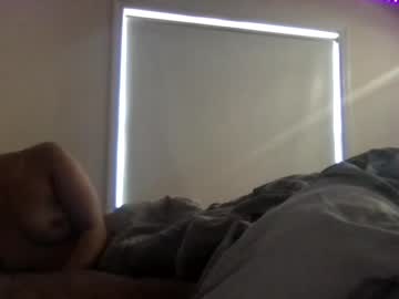 couple
        skyanddion cam image #1124182